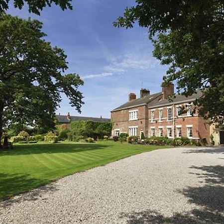 Singleton Lodge Country House Hotel Poulton-le-Fylde Buitenkant foto