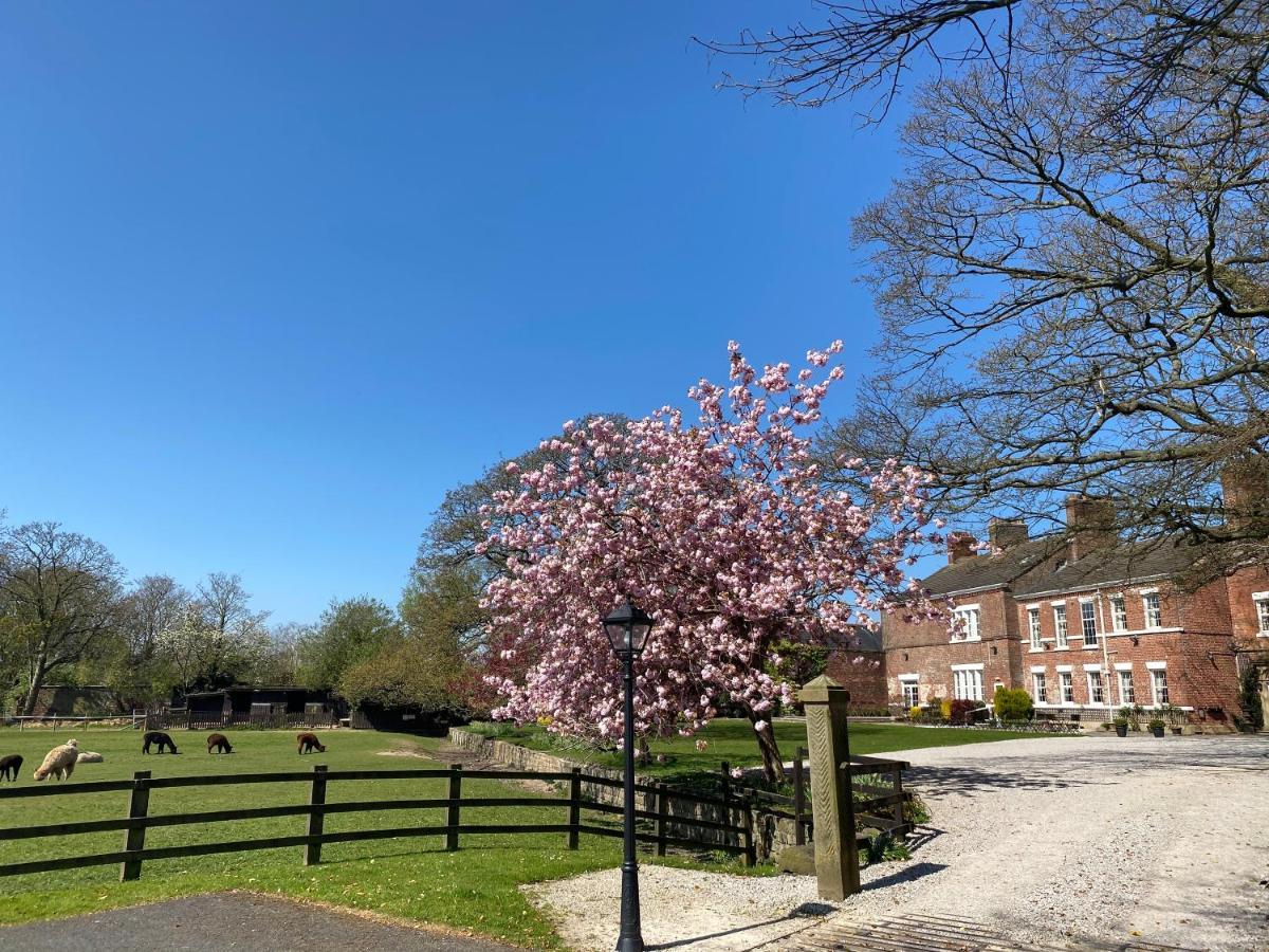 Singleton Lodge Country House Hotel Poulton-le-Fylde Buitenkant foto